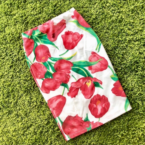 Floral Pencil Skirt - Picture 6 of 6